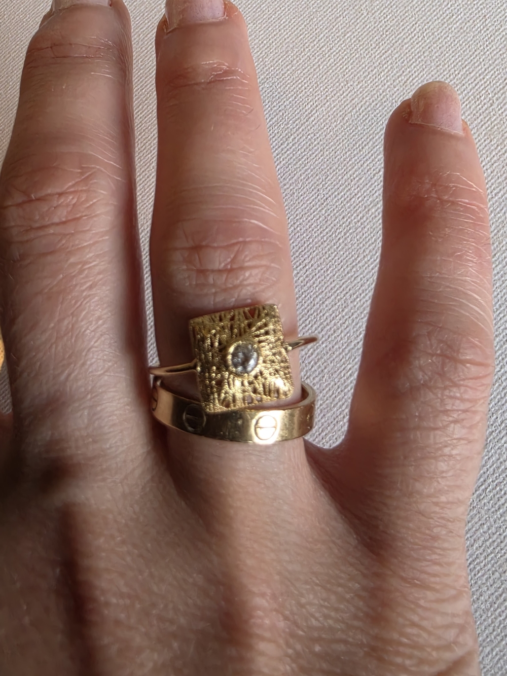 These Estate Vintage 14kt Yellow Gold Italian Filigree ring size 8